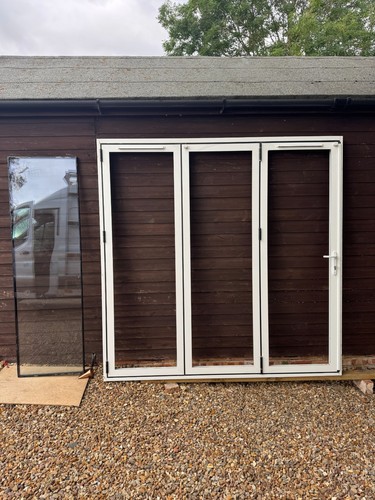 Aluminium bifolds doors white - aluminium,
